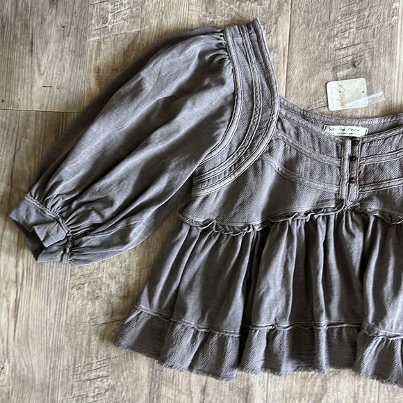 NWT Free People We The Free Grey Top. - Picture 5 of 8